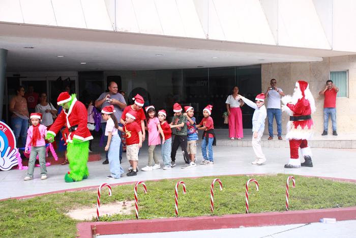 N10 y Santa Claus 2025