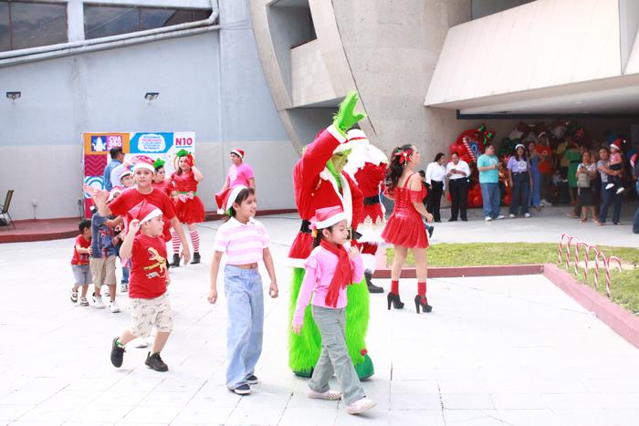 N10 y Santa Claus 2025