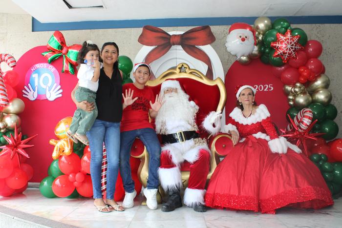 N10 y Santa Claus 2025