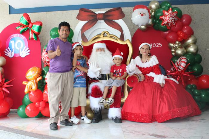 N10 y Santa Claus 2025