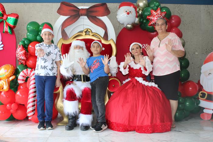 N10 y Santa Claus 2025