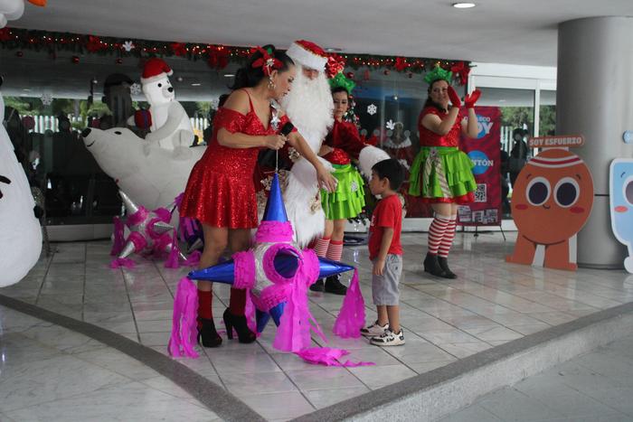 N10 y Santa Claus 2025