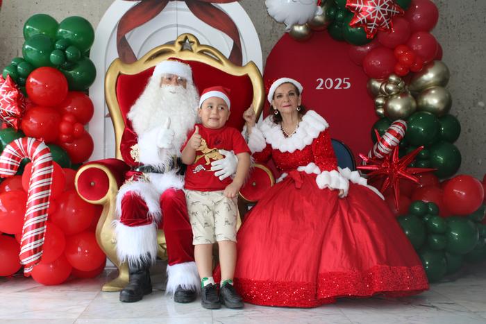 N10 y Santa Claus 2025
