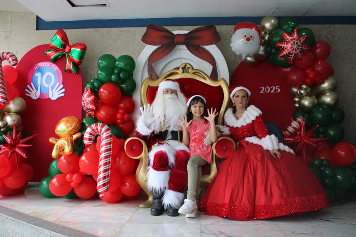 N10 y Santa Claus 2025
