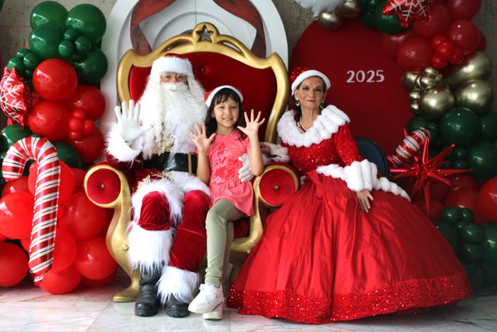 N10 y Santa Claus 2025