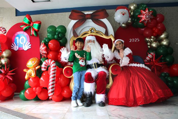N10 y Santa Claus 2025