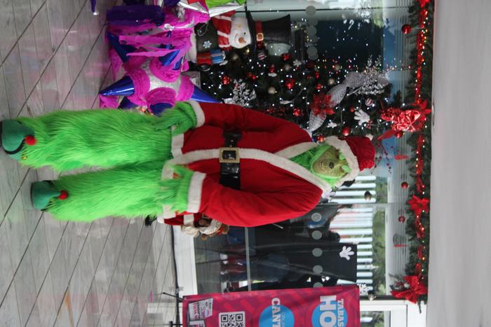 N10 y Santa Claus 2025