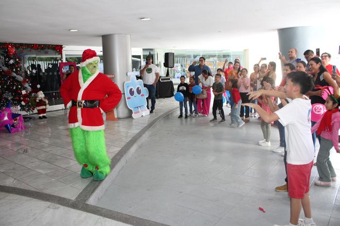N10 y Santa Claus 2025
