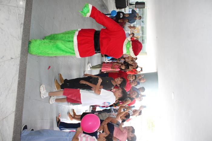 N10 y Santa Claus 2025