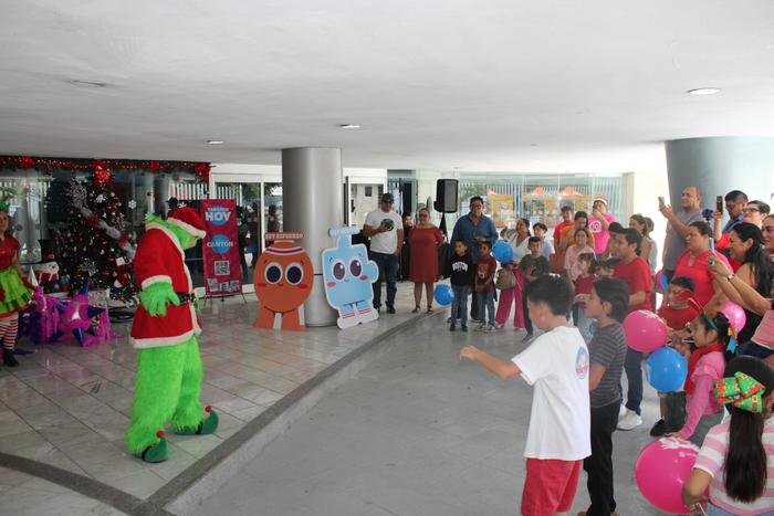 N10 y Santa Claus 2025