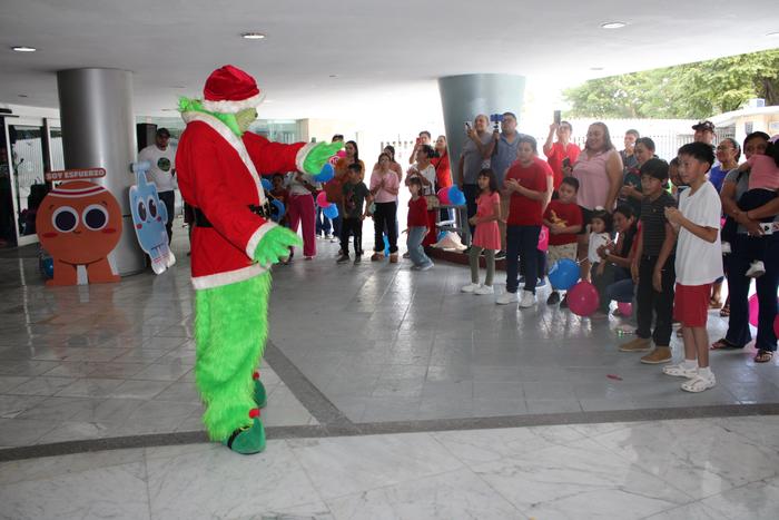 N10 y Santa Claus 2025