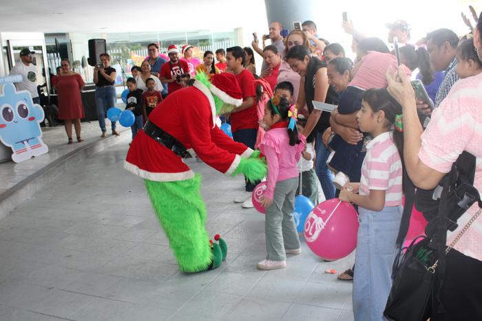 N10 y Santa Claus 2025