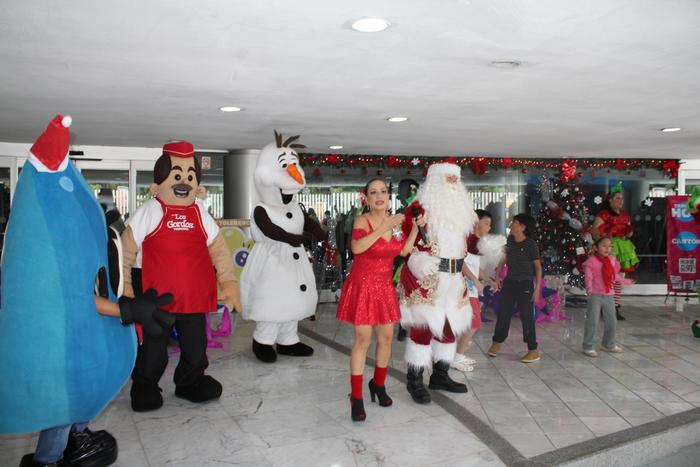 N10 y Santa Claus 2025