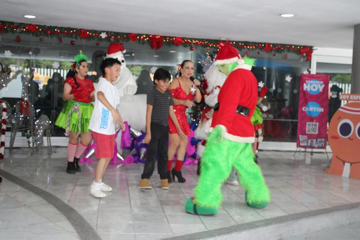 N10 y Santa Claus 2025