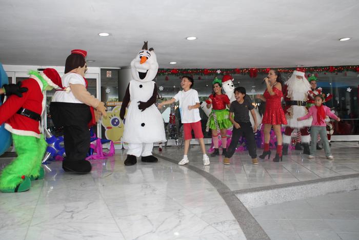 N10 y Santa Claus 2025