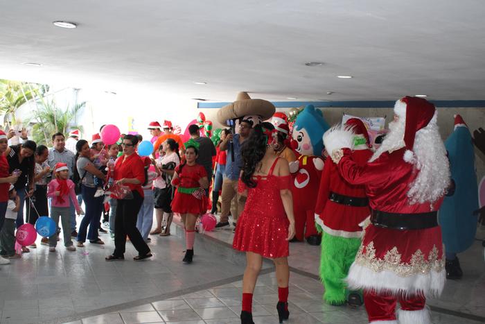 N10 y Santa Claus 2025