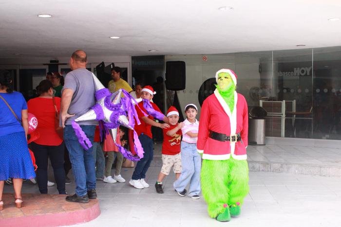 N10 y Santa Claus 2025