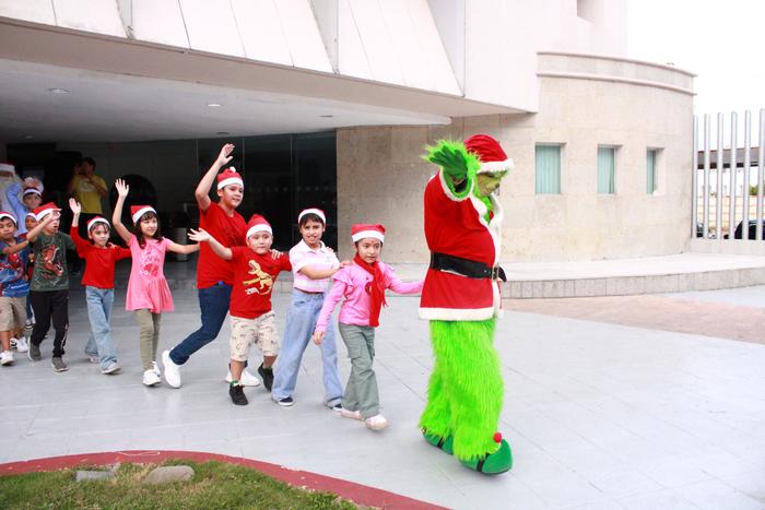 N10 y Santa Claus 2025