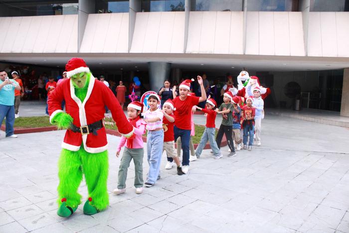 N10 y Santa Claus 2025
