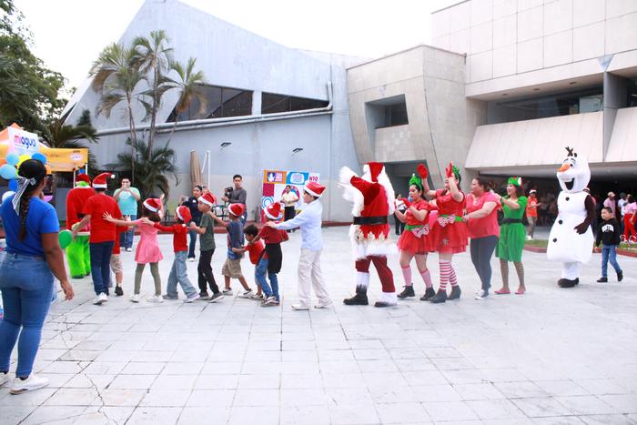 N10 y Santa Claus 2025