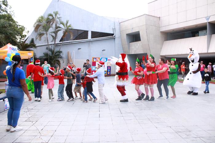 N10 y Santa Claus 2025